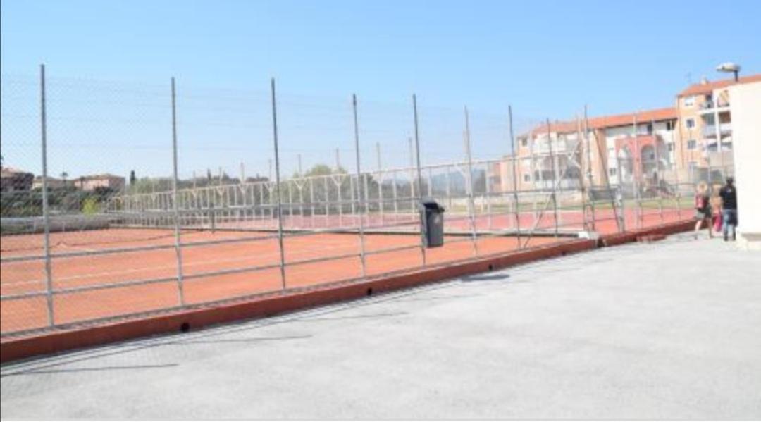 Appartement Au Lagon Bleu A Frejus, Garage, Tennis & Piscine 1200 M2 Eksteriør bilde